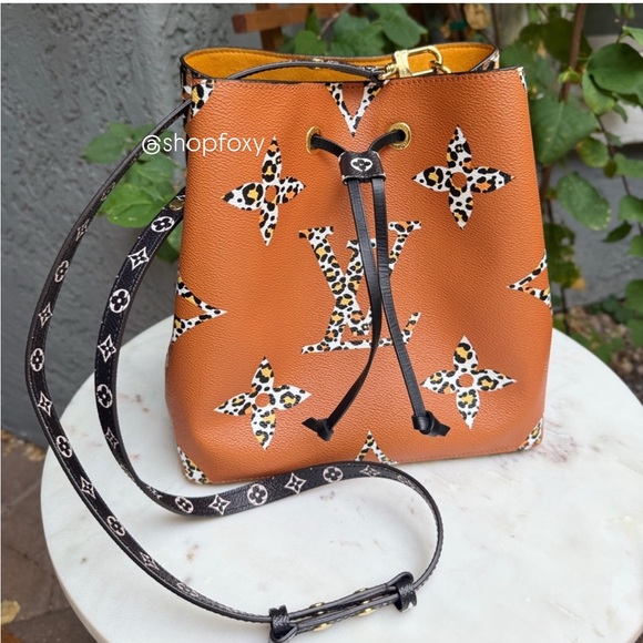Louis Vuitton Giant Monogram Jungle NeoNoe Drawstring Bucket Crossbody - Picture 1 of 15